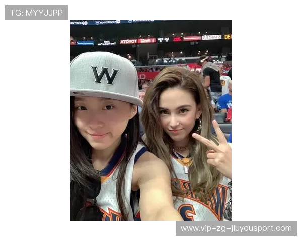 库里现场观赛大学联赛引发轰动